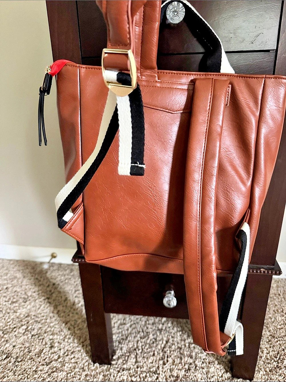 Universal Thread Backpack Like New - Picture 3 of 7